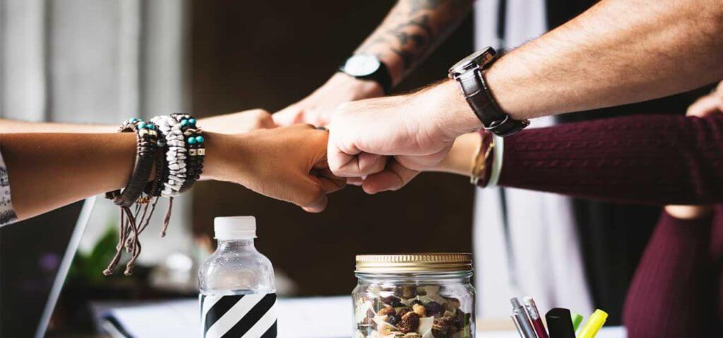 3 activitati de team building indoor imagine blog