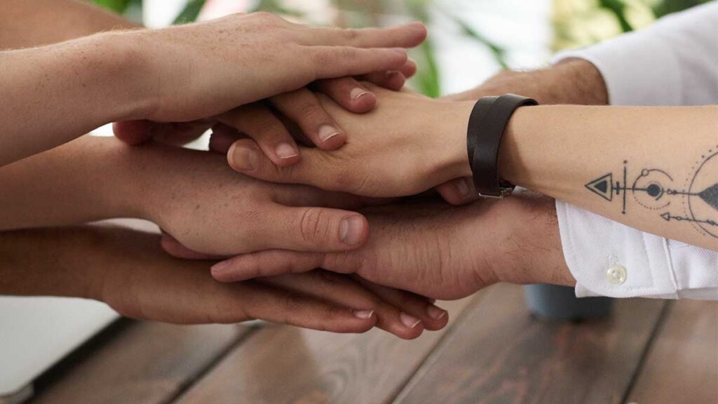 3 activitati de team building ce imbunatatesc comunicarea cu yes academy intr-o locatie inedita imagine 1200x630